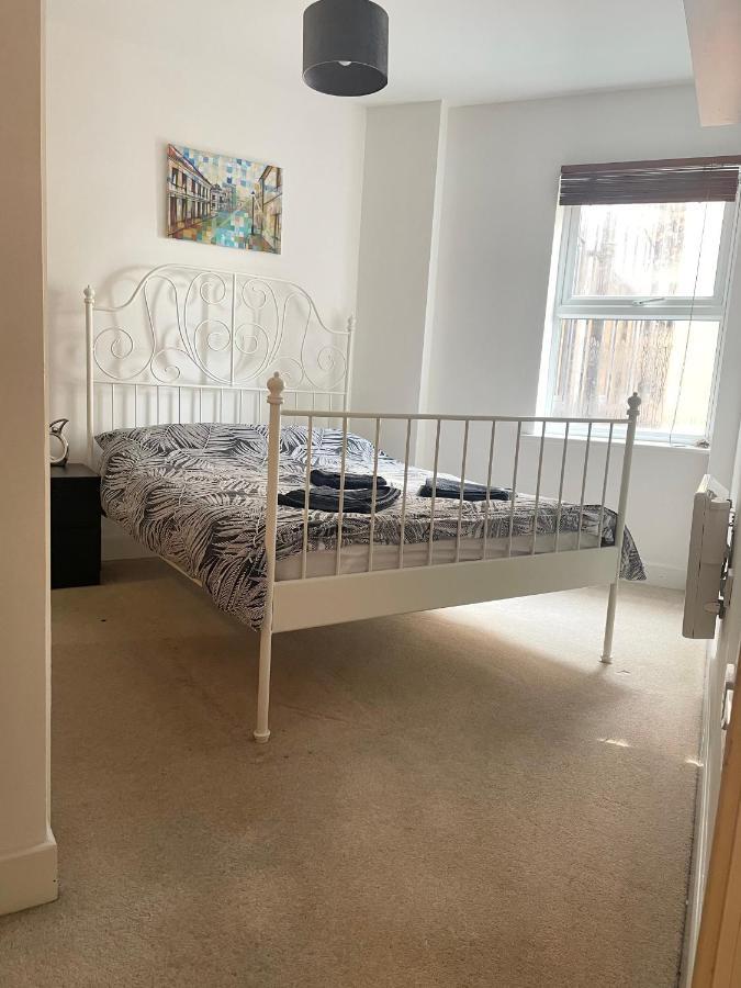 Entire Town Centre 2 Bedroom Apartment Very Close To Beach Bournemouth Eksteriør bilde